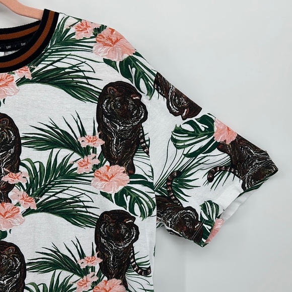 Sunrise Kingdom Tropical Green&Pink Tigger Short Sleeve Tee - Picture 3 of 11